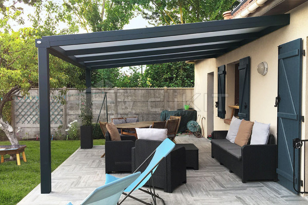 Photo no. 2 of the CLIMALUX Aluminium Pergola