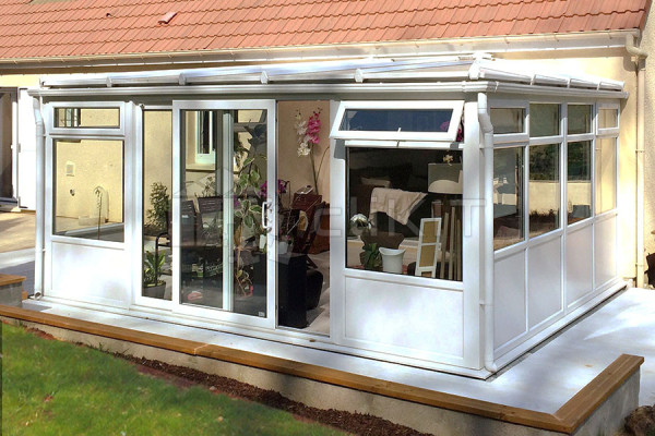 Photo n°4 of the Veranda NORWICH V3 Full Base Panel