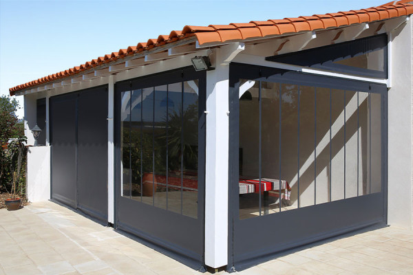 Photo n°6 of the CLOSEO Opaque Closure Cover for Pergola