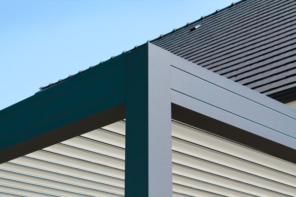 Photo n°4 of the EOLUX Wall-Mounted Bioclimatic Pergola